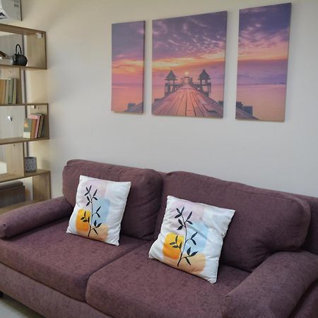 City Center Apartment With A Backyard Burgasz Kültér fotó